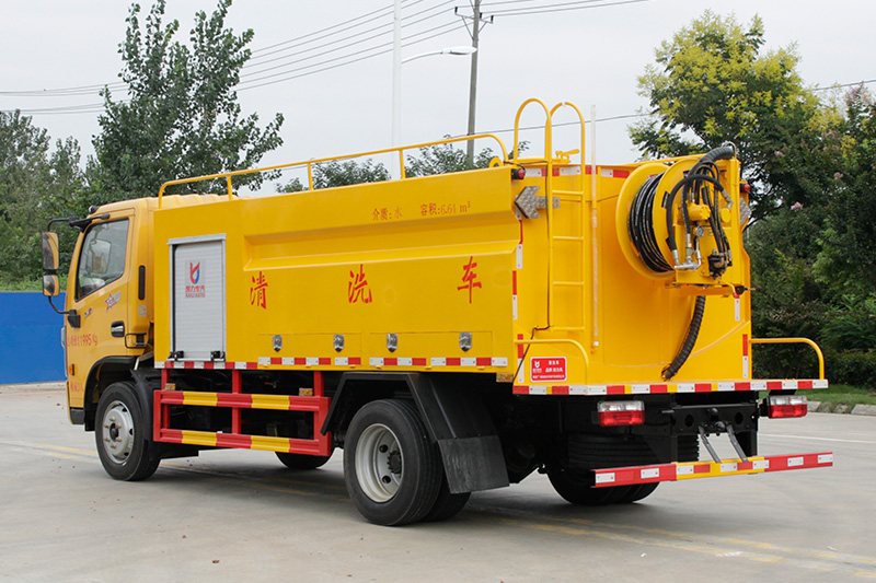 东风D7高压清洗车 6方